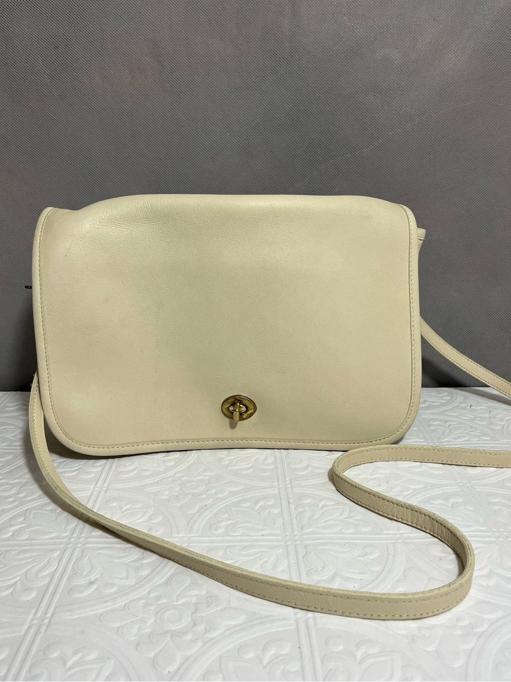 Vintage 1980s Coach Bone Leather Convertible Clutch Crossbody Bag 9635 USA